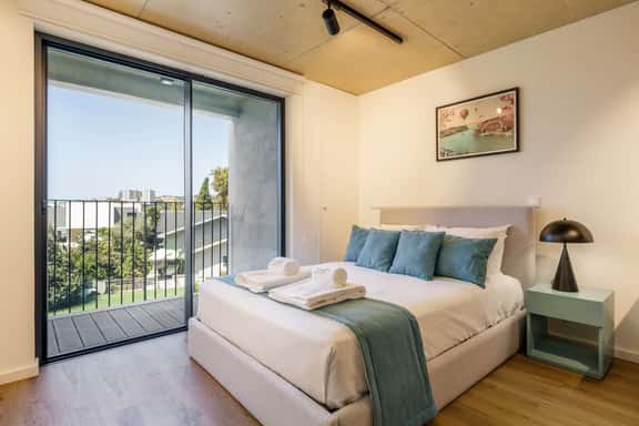 Afurada Studio w/ Marina & Douro Views, Near Beach - Image 1